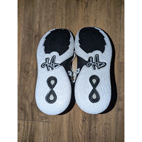 Nike Kyrie Infinity‎ TB Promo Black White Sneakers Men\'s Size 10 DO9616-002 main image 6